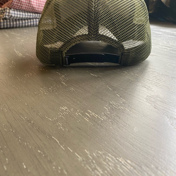 Realtree adjustable hat - Picture 2 of 3